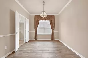 4623 Russett Ln, Sugar Land, TX 77479 - Photo 8