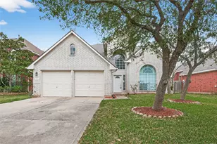 4623 Russett Ln, Sugar Land, TX 77479 - Photo 2