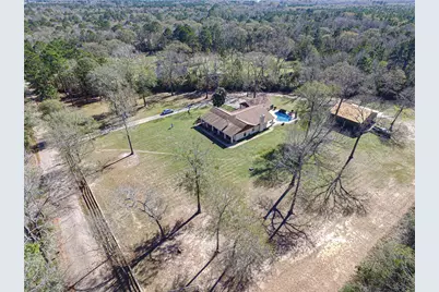1705 Yarborough Loop, Livingston, TX 77351 - Photo 8