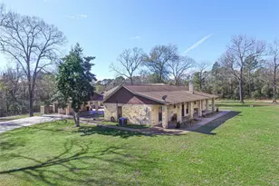 1705 Yarborough Loop, Livingston, TX 77351 - Photo 4