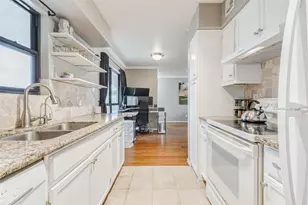 101 Stratford St, Houston, TX 77006 - Photo 8