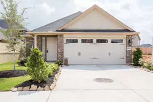 12111 Parade Park Pl, Houston, TX 77047 - Photo 1