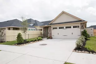 12111 Parade Park Pl, Houston, TX 77047 - Photo 2