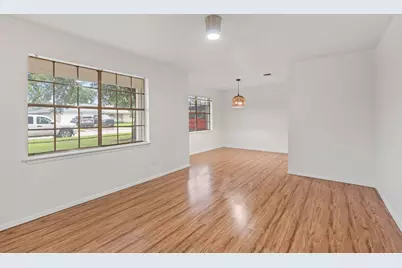 822 N Kaufman Drive, Deer Park, TX 77536 - Photo 2