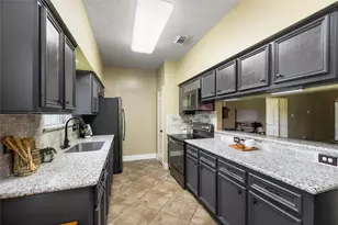 1102 Spring Branch Dr, Baytown, TX 77523 - Photo 16