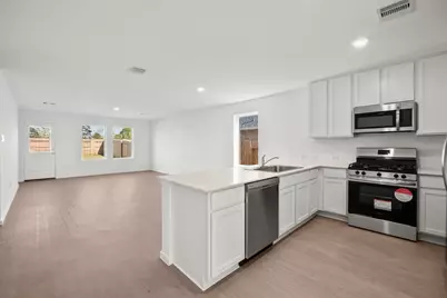 331 Parkin Court, Conroe, TX 77303 - Photo 14