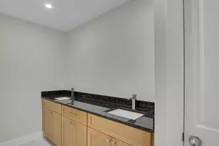 1119 Trowbridge Dr, Houston, TX 77062 - Photo 32