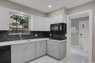 1119 Trowbridge Dr, Houston, TX 77062 - Photo 18