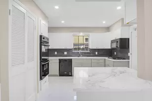 1119 Trowbridge Dr, Houston, TX 77062 - Photo 16