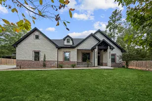 19691 Village Forest Dr, Montgomery, TX 77356 - Photo 1
