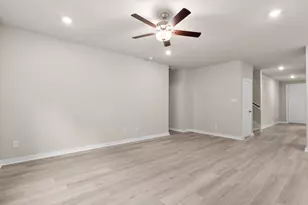 12335 Ridge Top Ct, Conroe, TX 77304 - Photo 10