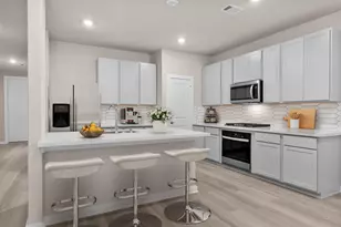 12335 Ridge Top Ct, Conroe, TX 77304 - Photo 2