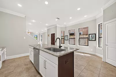 5930 Kiam Street, Houston, TX 77007 - Photo 8
