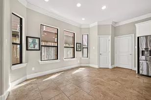 5930 Kiam St, Houston, TX 77007 - Photo 10