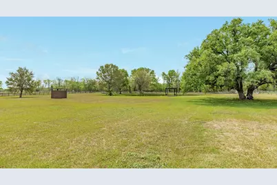 20111 Fm 523, Angleton, TX 77515 - Photo 24