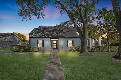 802 Lake Villa Drive, Seabrook, TX 77586 - Photo 2