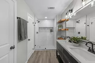 802 Lake Villa Dr, Seabrook, TX 77586 - Photo 36