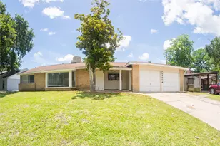 4904 Meadow Lark Ln, Dickinson, TX 77539 - Photo 1