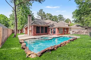 215 Bristol Bend Cir, The Woodlands, TX 77382 - Photo 24