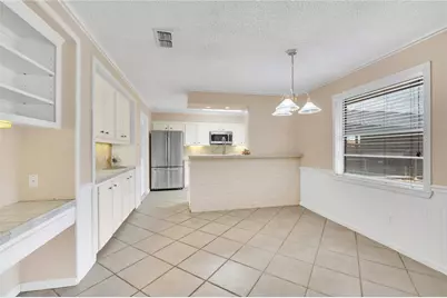 605 S Heather Lane, Friendswood, TX 77546 - Photo 12