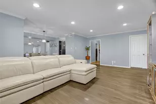 351 N Post Oak Ln, Houston, TX 77024 - Photo 2