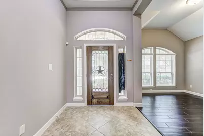 6027 Falling Briar Lane, Sugar Land, TX 77479 - Photo 8