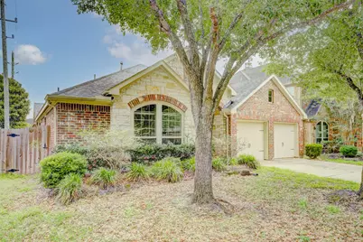 6027 Falling Briar Lane, Sugar Land, TX 77479 - Photo 4