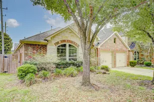 6027 Falling Briar Lane, Sugar Land, TX 77479 - Photo 4