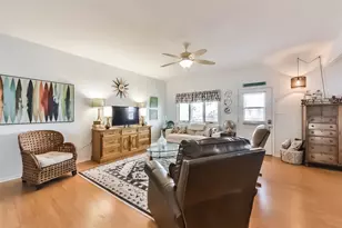 1236 Sailfish St, Bayou Vista, TX 77563 - Photo 8
