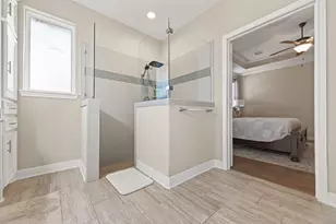 2026 Que Manor Dr, Houston, TX 77090 - Photo 36