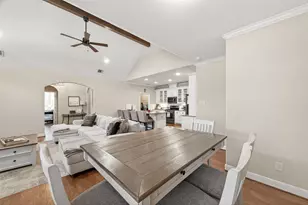 2026 Que Manor Dr, Houston, TX 77090 - Photo 18