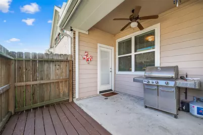 2026 Que Manor Drive, Houston, TX 77090 - Photo 38