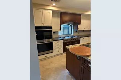 13811 Woodthorpe Lane, Houston, TX 77079 - Photo 32