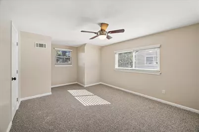 13811 Woodthorpe Lane, Houston, TX 77079 - Photo 24