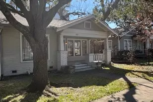 805 Bomar St, Houston, TX 77006 - Photo 2