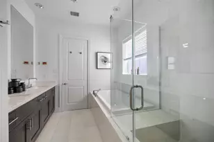 2719 Maxroy St, Houston, TX 77007 - Photo 16