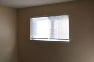 275 N 7th St, Beaumont, TX 77702 - Photo 8