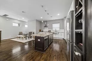 1617 Crockett St, Houston, TX 77007 - Photo 8