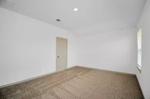 14515 Rain Tree Dr, Baytown, TX 77523 - Photo 32