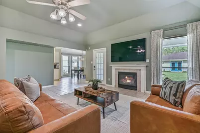 304 Chester Drive, Friendswood, TX 77546 - Photo 32