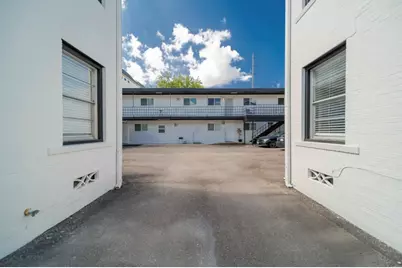 1849 W Main Street #15, Houston, TX 77098 - Photo 4