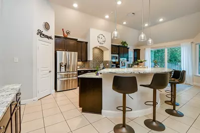 66 N Swanwick Place, Tomball, TX 77375 - Photo 12