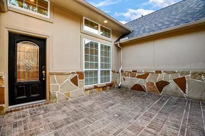 66 N Swanwick Place, Tomball, TX 77375 - Photo 4