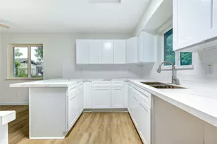 12802 Murr Way, Houston, TX 77048 - Photo 14