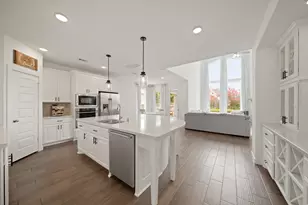 2630 Country Ln, Katy, TX 77493 - Photo 6