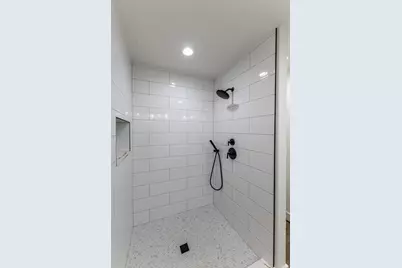 2130 Avenue N 1/2, Huntsville, TX 77340 - Photo 28