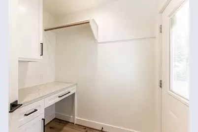 2130 Avenue N 1/2, Huntsville, TX 77340 - Photo 14