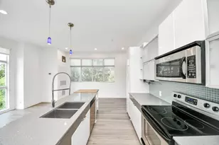 207 Pierce St, Houston, TX 77002 - Photo 18