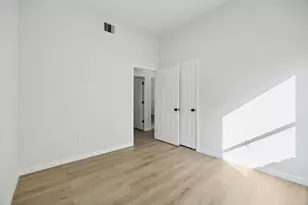 301 Cartersville St, Houston, TX 77029 - Photo 10