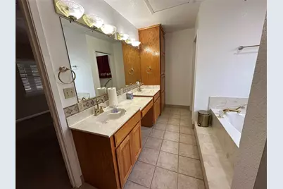 306 Liveoak Street, Silsbee, TX 77656 - Photo 8